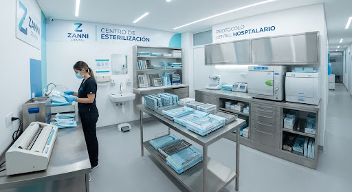 Gabinete principal odontológico de Zanni Dental en Paraná